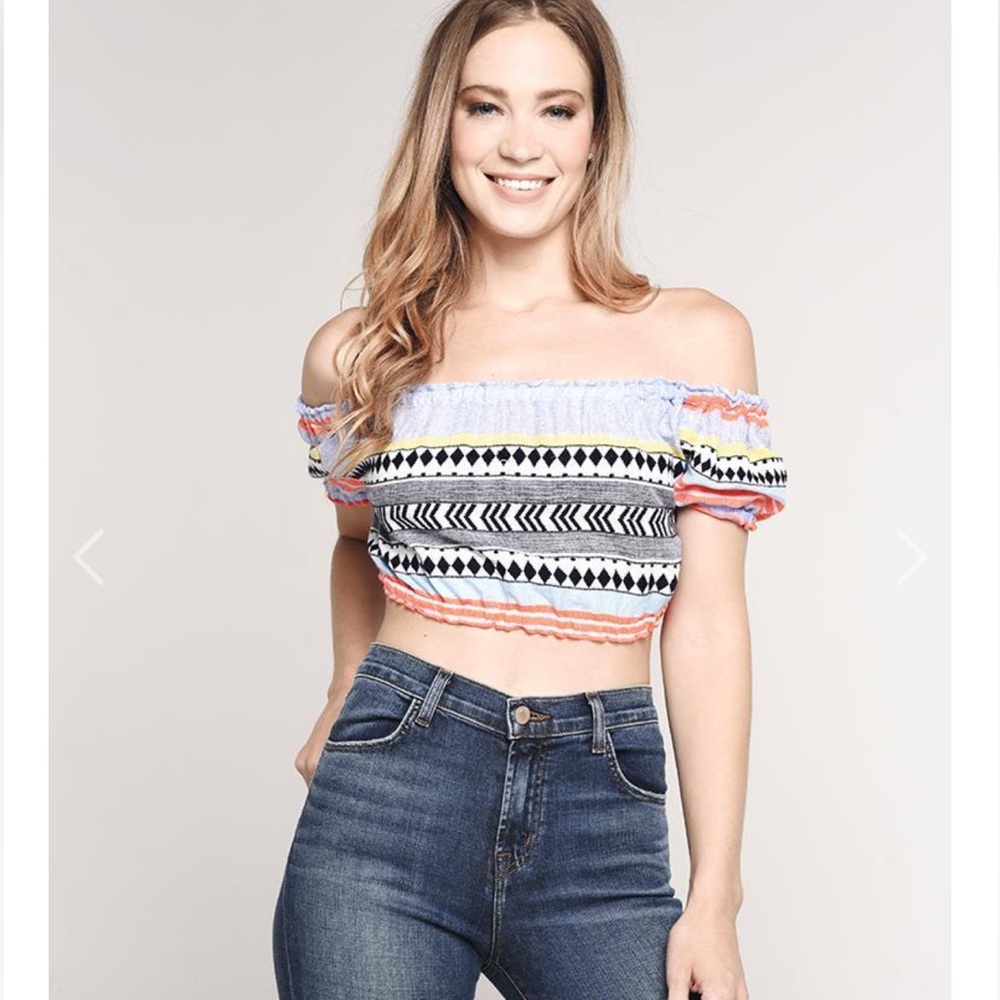 🔹 Lemlem Sofia Cropped Puff Blouse